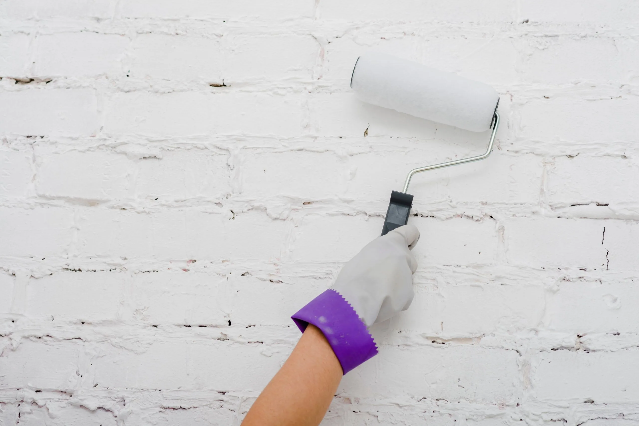 Crop hand painting wall
